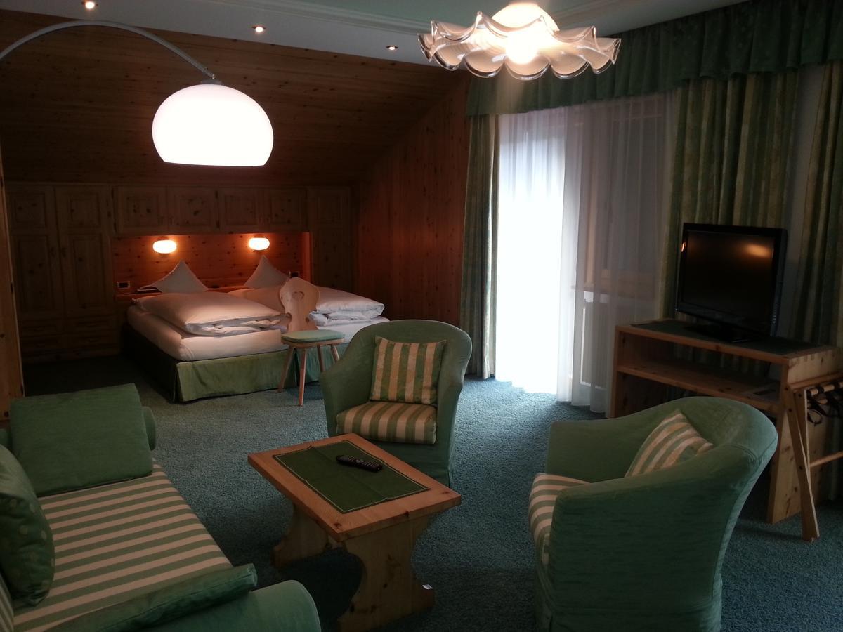 Hotel Garni Royal Arabba Eksteriør bilde